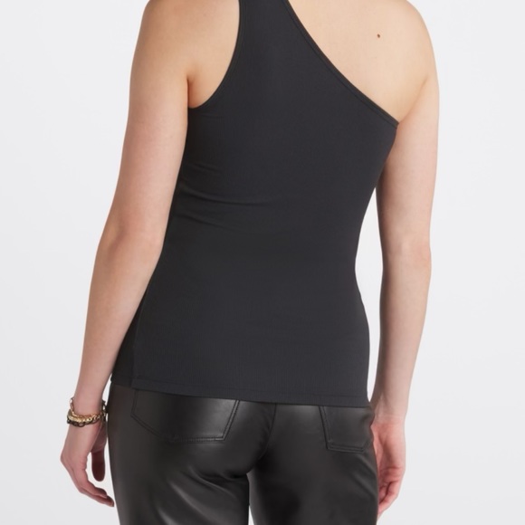 41 Hawthorn Kimberly on shoulder fitted tank - Picture 3 of 3